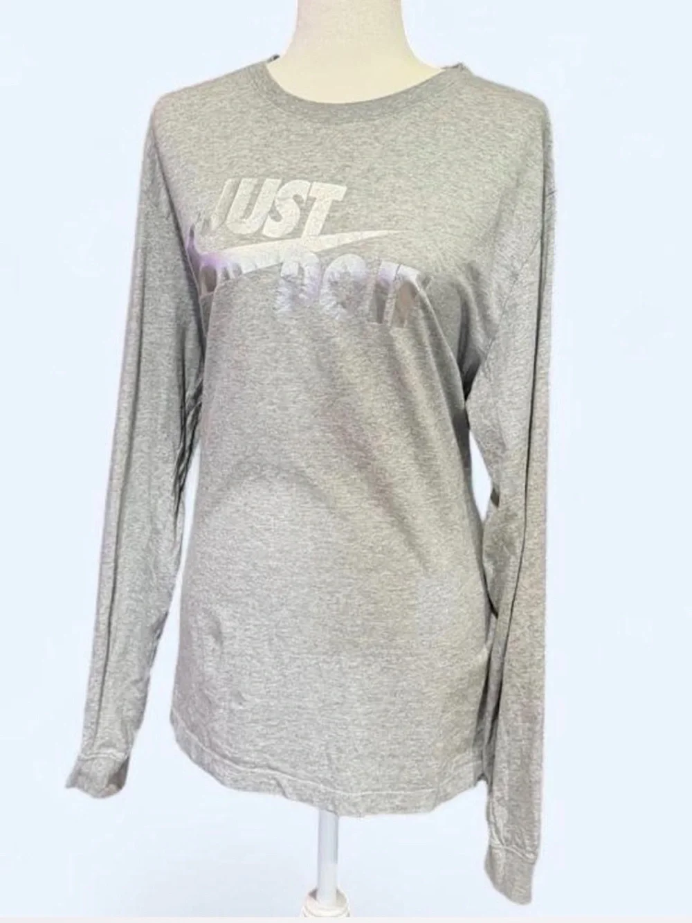 Nike Gray 'Just Do It' Long Sleeve Tee